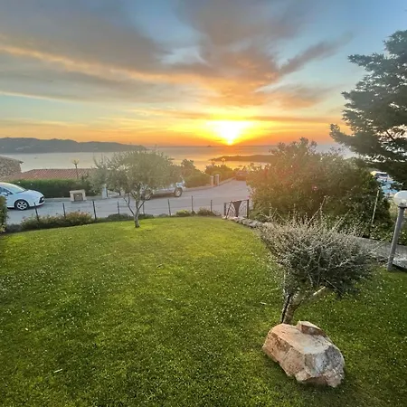 Blue Dawn- Eindrucksvolle Meersicht Coda Cavallo By Interhome カーポ・コーダ・カヴァッロ